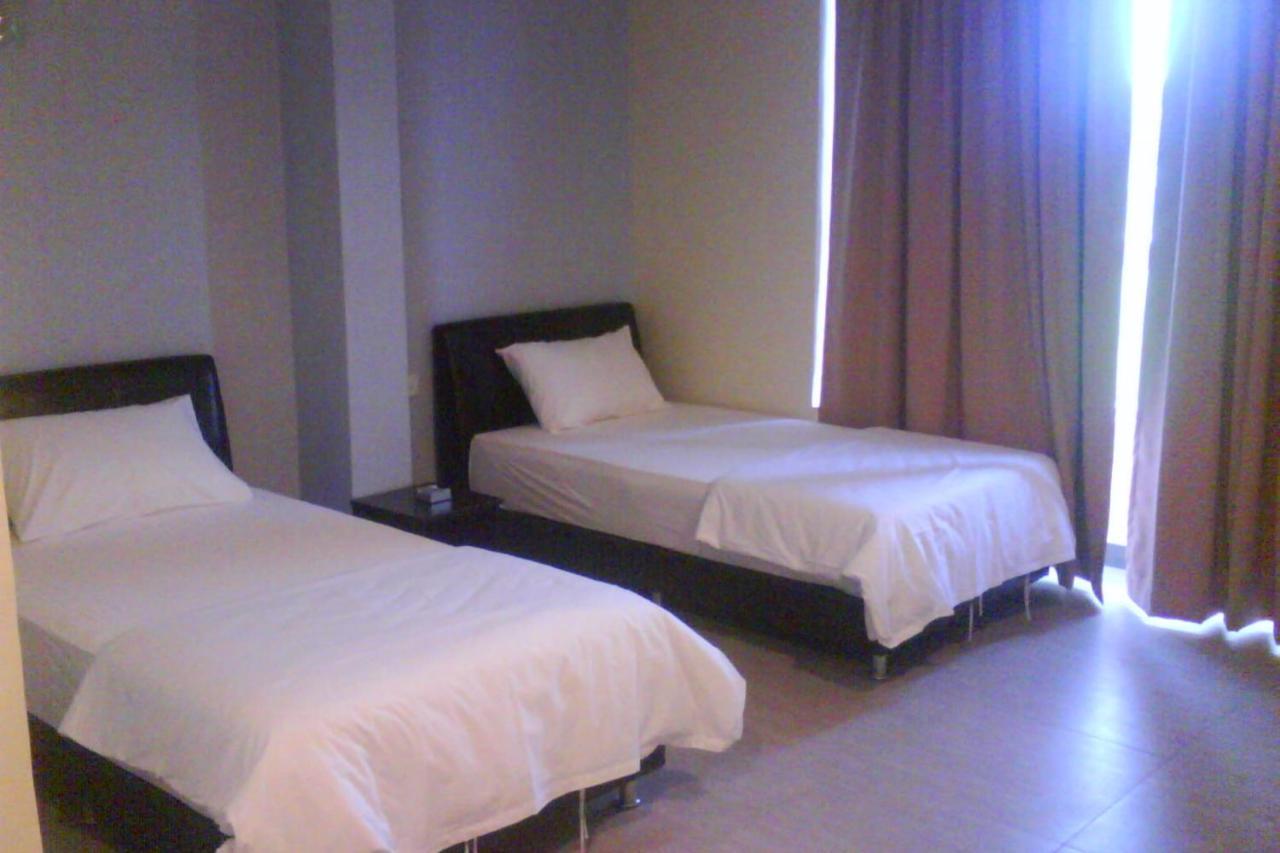 Oyo 90021 Star View Hotel Kampong Batu Tiga Номер фото